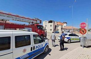 Binanın teras katında çıkan yangın büyümeden...