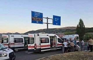 Bingöl’de trafik kazası: 11 yaralı