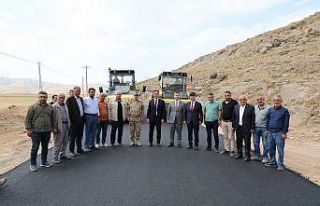 Bitlis İl Özel İdaresinin köy yolları çalışmaları