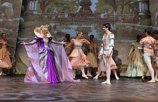 Bodrum Bale Festivali "Kuğu Gölü" ile...