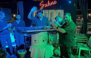 Bodrum’da sanatçı baskılara dayanamayıp davulunu...