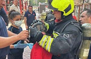 Bolu’da 5 katlı apartmanda yangın çıktı: 1’i...