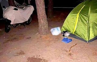 Boşanmak üzere olduğu eşini öldürüp kaçtığı...