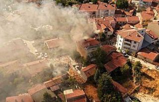 Bozüyük’te müstakil evde çıkan yangın ekipler...