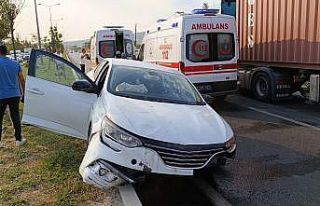 Bursa’da cip ile otomobil çarpıştı: 2 yaralı