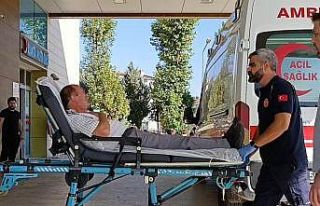 Bursa’da kavşakta iki otomobil çarpıştı: 3...