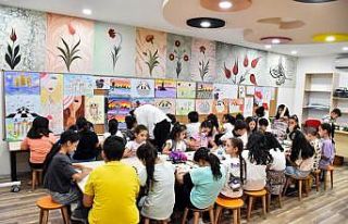 Büyükşehir Belediyesinin kurslarından 9 bin kişi...