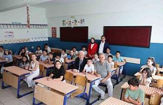 Büyükşehir’den öğrencilere eğitim desteği