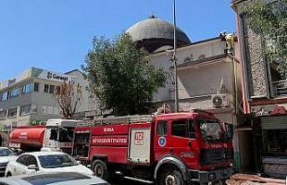 Camide korkutan yangın