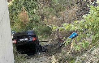 Çanakkale’de kontrolden çıkan otomobil viyadükten...