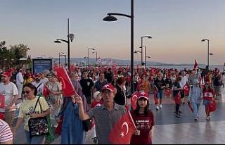 Çanakkaleliler 30 Ağustos Zafer Bayramı için yürüdü