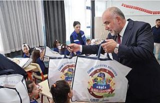 Canik Belediyesi’nden öğrencilere çanta ve kırtasiye...