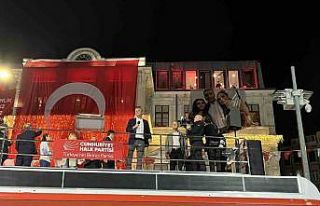 CHP Genel Başkanı Özel, Beyoğlu’ndaki mitingde...