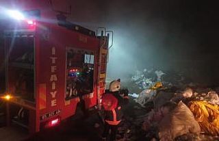 Çöp toplama merkezinde yangın