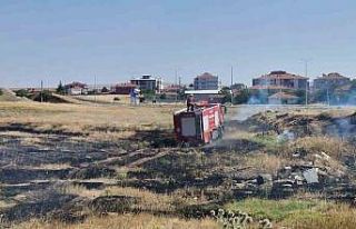 Çorum’da hastane yakınında çıkan yangın örtü...