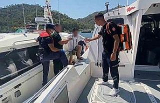 Dalaman açıklarında gezi teknesinde rahatsızlanan...