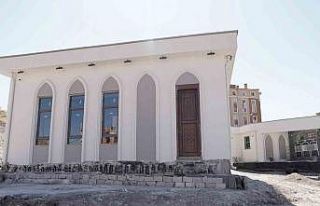 Demokrasi Mahallesi’nin butik camisi hızla tamamlanıyor