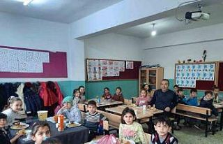 Denizde boğulma tehlikesi geçiren öğretmenden...