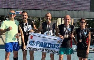 Denizlili atlet 65 yaş kategorisinde 30 yıldır...