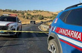 Diyarbakır’da kadınları taşıyan minibüs devrildi:...