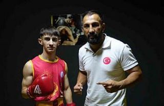 Dünya Wushu şampiyonalarında 14 yıldır altın...