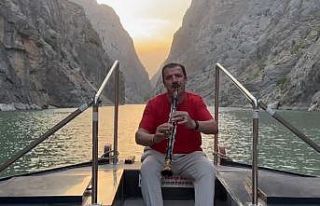 Dünyanın ikinci büyük kanyonunda klarnet resitali