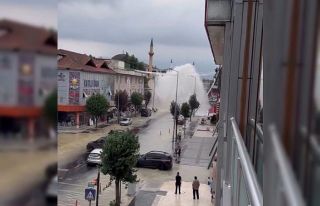 Düzce’de su borusu patladı: 5 metre su fışkırdı