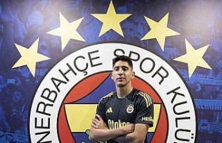 Edson Alvarez: "Taraftarlarımız için sahada...