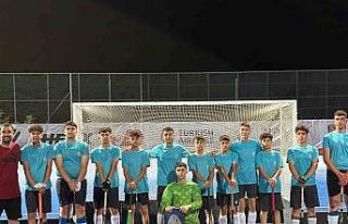 Elazığ çim hokeyinde iddialı