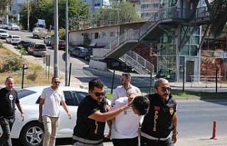 Emlakçıyı arayıp kiraladığı evde cinayet işlediğini...