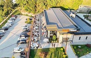 En mutlu ’Evet’ler bu salonda yankılanıyor