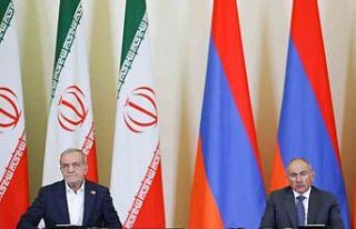 Ermenistan Başbakanı Paşinyan ile İran Cumhurbaşkanı...