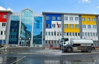 Esenyurt Belediyesi yeni eğitim yılı öncesi okullarda...