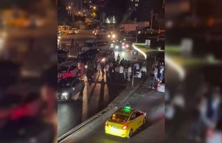 Esenyurt’ta düğün çıkışı taraflar birbirine...