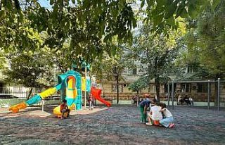 Esenyurt’ta yenilenen Sümbül Sokak Parkı açıldı