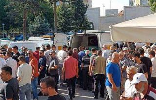 Eşi tarafından öldürülen kadın toprağa verildi