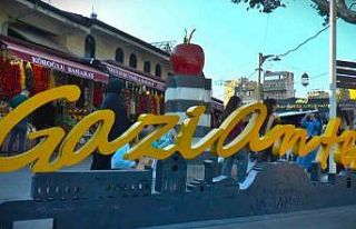 Esnafın dört gözle beklediği gurbetçiler gelmeye...