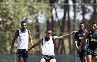 Fenerbahçe, Feyenoord maçı hazırlıklarını sürdürdü