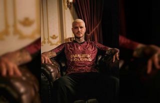 Galatasaray alternatif formasını tanıttı