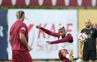 Galatasaray, Çaykur Rizespor maçı hazırlıklarını...