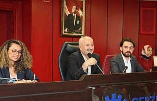 Gebze meclisinde kadro değişikliği teklifi oy birliğiyle...