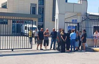 Gençlerin telefonda başlayan tartışması kanlı...