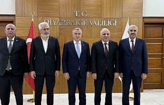 Gençlik ve Spor Bakanı Bak, Diyarbakır Valiliğini...