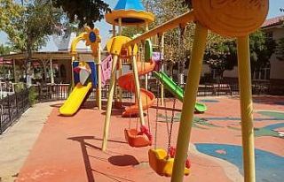 Germencik’te parklar dezenfekte edildi