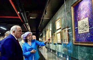 ‘Gölgesiz İzler’ sergisi Fatih’te sanatseverler...