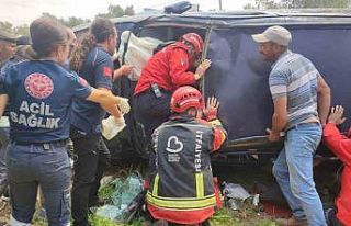 Havran’da sıkışmalı trafik kazası: Sürücü...