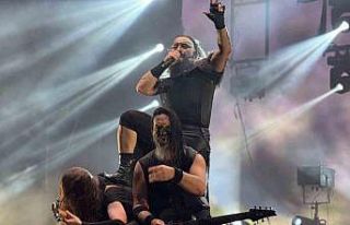 Hayko Cepkin ilk kez memleketinde konser verdi