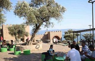 Hereke Kalesi’ne ziyaretçilerden tam not