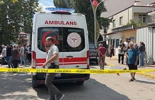 Husumetlisine ateş açtı, kurşunlar yoldan geçen...