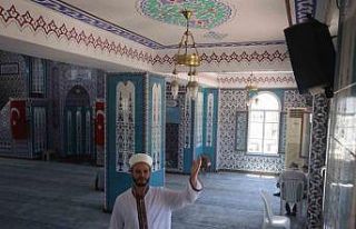 Huzuru camide bulan kuşların yuvalarına cemaatten...